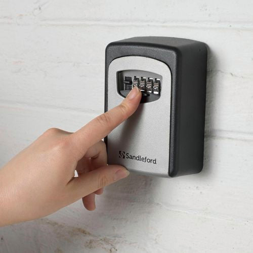 Security - Key Safe Wall mount - 4-Digital Resettable Combination - Weather Resistant - Silver
